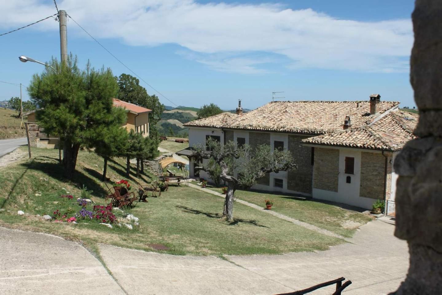 Вилла La Via Del Parco Arsita Экстерьер фото